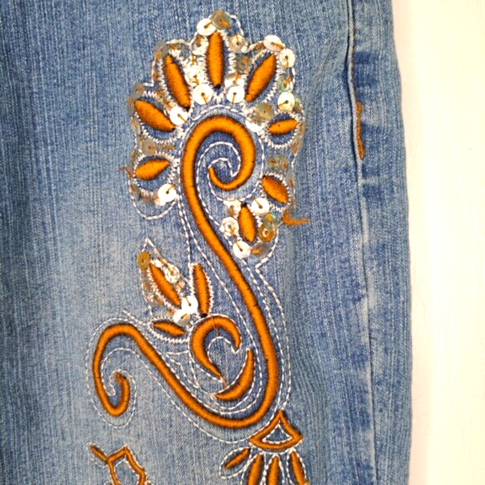 Apollo Jeans Denim Roll Cuffed Embroidered Capris Size 9/10 - Picture 6 of 8